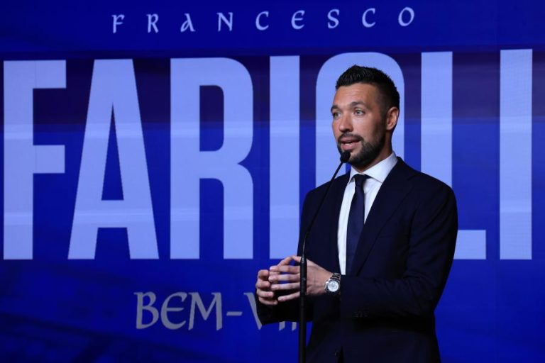 Francesco Farioli promete devolver “mentalidade ganhadora” ao FC Porto