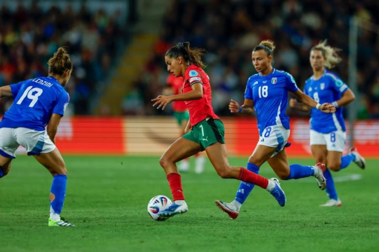 Portugal resgata empate com Itália perto do fim no Europeu feminino