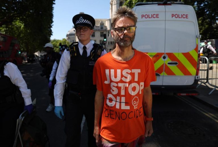 Detidas em Londres 41 pessoas por manifestação de apoio a grupo pró-Palestina proscrito
