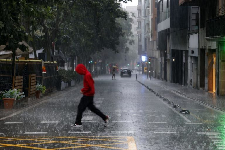 Duas pessoas desaparecidas na Catalunha, em Espanha, após chuvas torrenciais