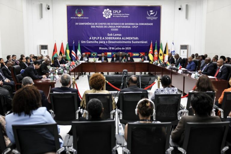 CPLP acaba com cisão entre PALOP e restantes países na escolha da próxima presidência