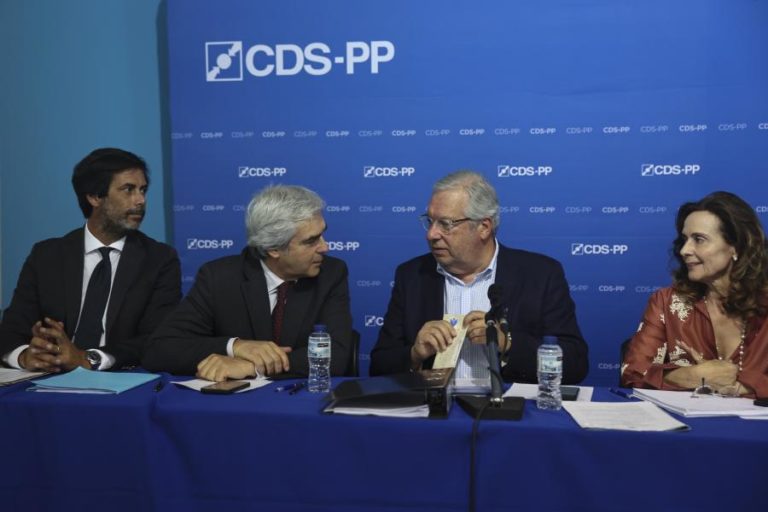 Líder do CDS-PP diz acreditar “na redenção” mas precisa de “mais umas provazitas” do Chega