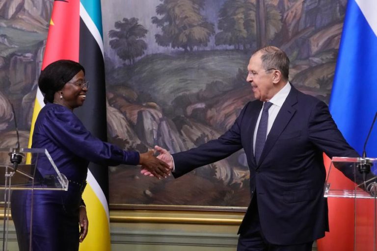 Moçambique quer empresas russas na exploração de gás e petróleo