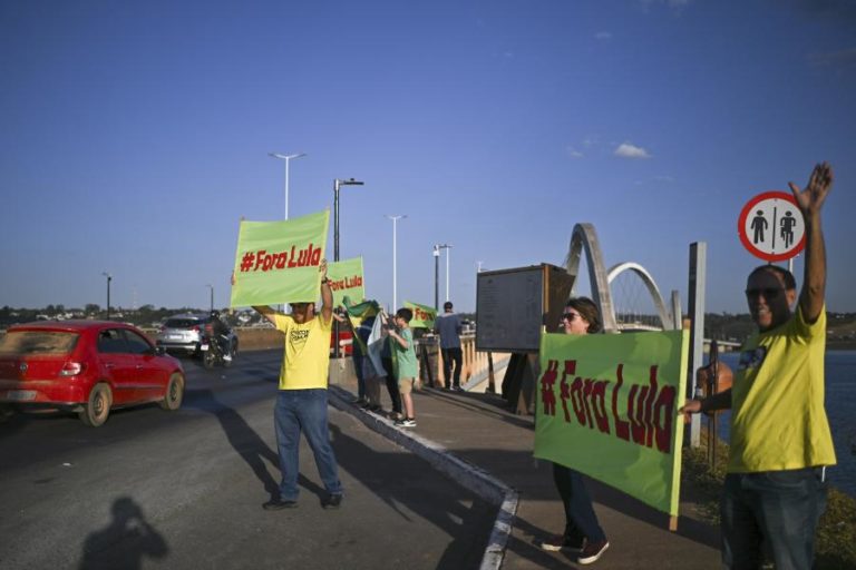Supremo proíbe acampamentos pró-Bolsonaro junto a instituições do poder em Brasília