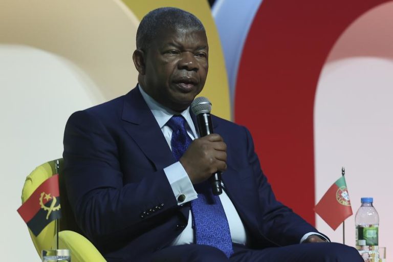 CPLP é mais do que a língua portuguesa e África pode servir o mundo, diz PR angolano