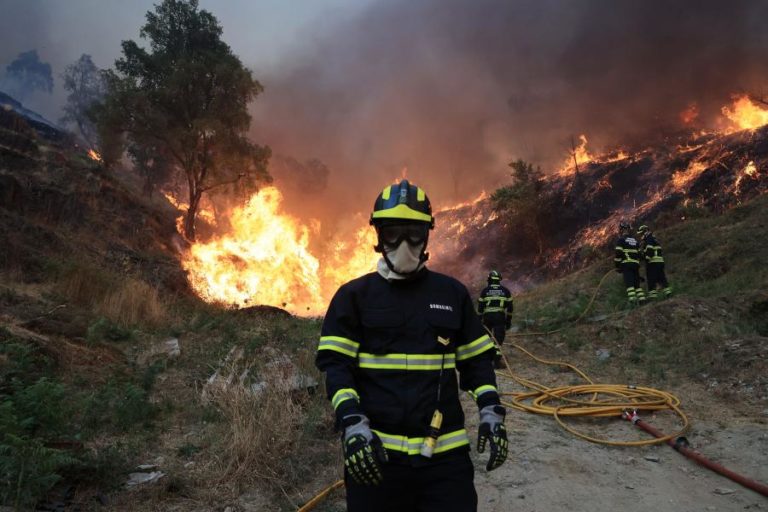 Mais de 2700 operacionais combatem nove fogos de grande dimensão de norte a sul do país