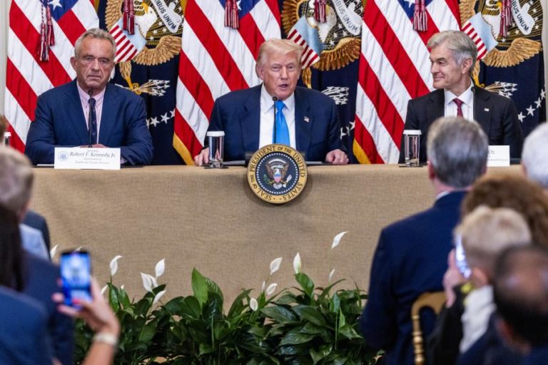 Trump anuncia período de negociação de 90 dias com o México