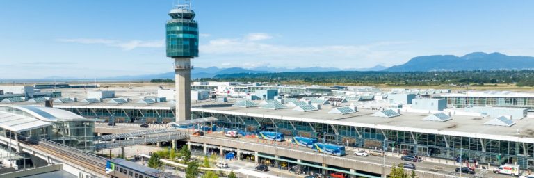Avião da WestJet evacuado em Vancouver após incêndio no motor