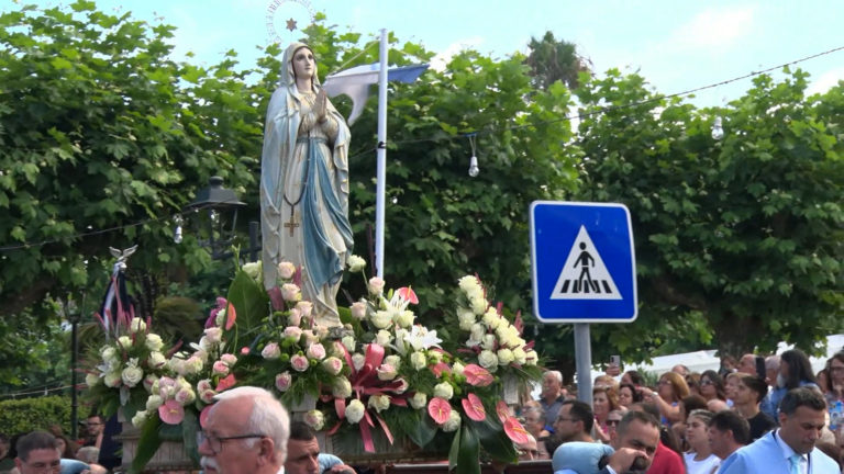 Vila das Capelas acolhe procissão de Nossa Senhora de Lurdes
