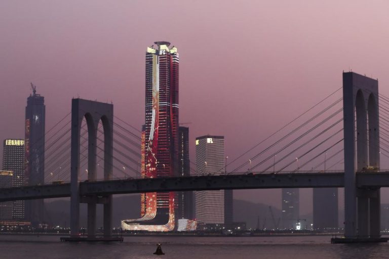 UE condena detenção de ex-deputado português em Macau e admite estar preocupada