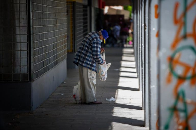 Em Portugal 5% das pessoas em risco de pobreza em 2024 sem acesso a refeições completas