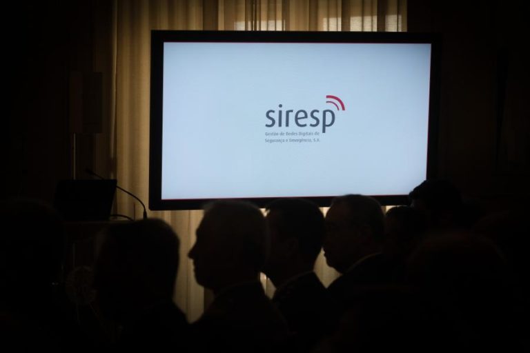 PS acusa Governo de não estar à altura do trabalho feito pelo SIRESP