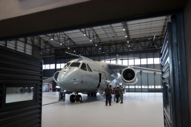 Estado tem 10 aeronaves que podem combater incêndios mas faltam ‘kits’