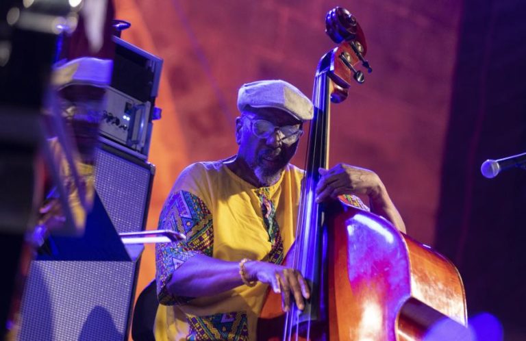Heart Trio de William Parker, Cooper-More e Hamid Drake abre hoje Jazz em Agosto