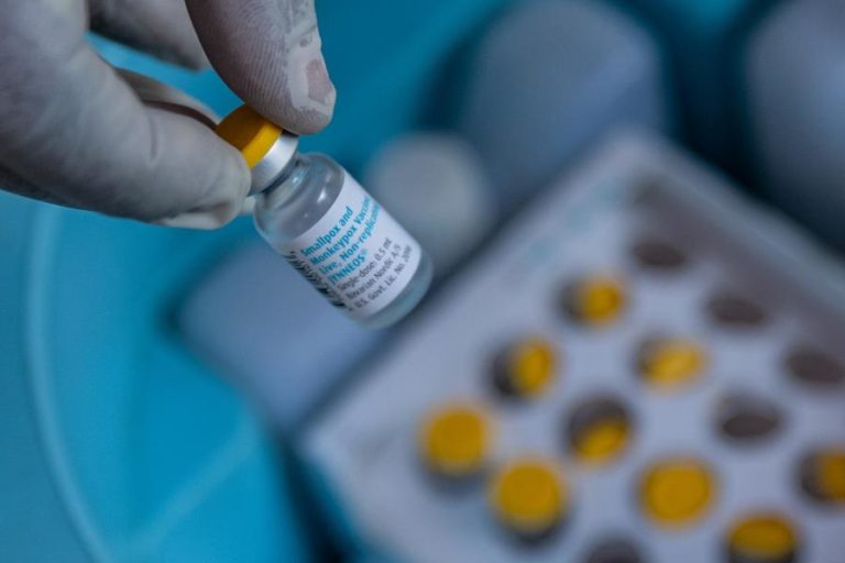 Moçambique recebe vacinas em setembro para conter eventual aumento de casos Mpox