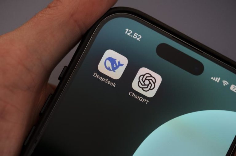 Sistemas de inteligência artificial como ChatGPT com novas regras na UE desde sábado