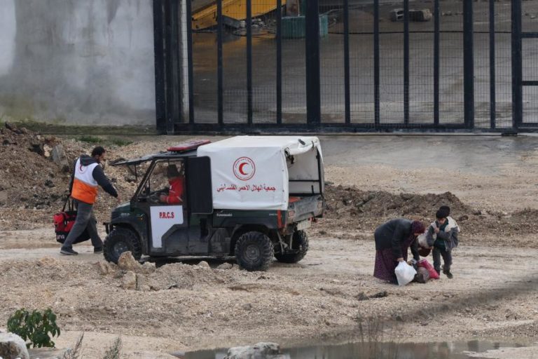 Funcionário do Crescente Vermelho Palestiniano morto em ataque israelita