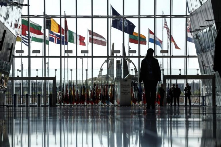 NATO estima que Portugal destine 2% do seu PIB a defesa este ano