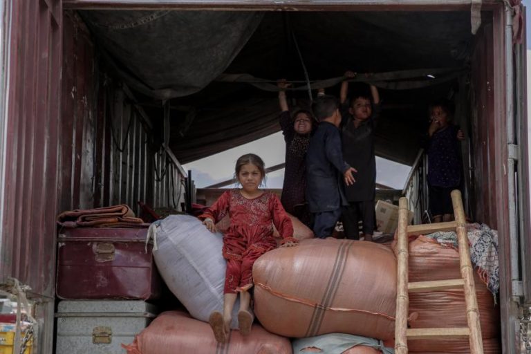 Uma criança é repatriada para o Afeganistão em crise a cada 30 segundos – Save the Children