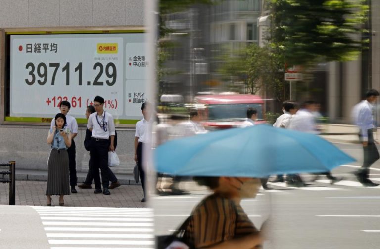 Bolsa de Tóquio abre com Nikkei a perder 0,48%