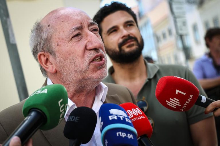 António Filipe critica que poder político não reconheça valorização do trabalho