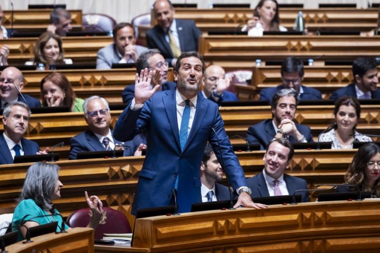 PSD diz que Governo não precisa de limpar imagem e defende realização do Pontal