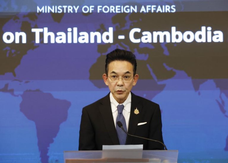 Tailândia insta Camboja a parar violações do cessar-fogo