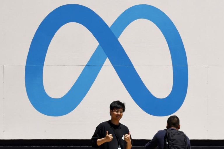 Justiça do Brasil proibe exposição de crianças com fins lucrativos no Instagram e Facebook