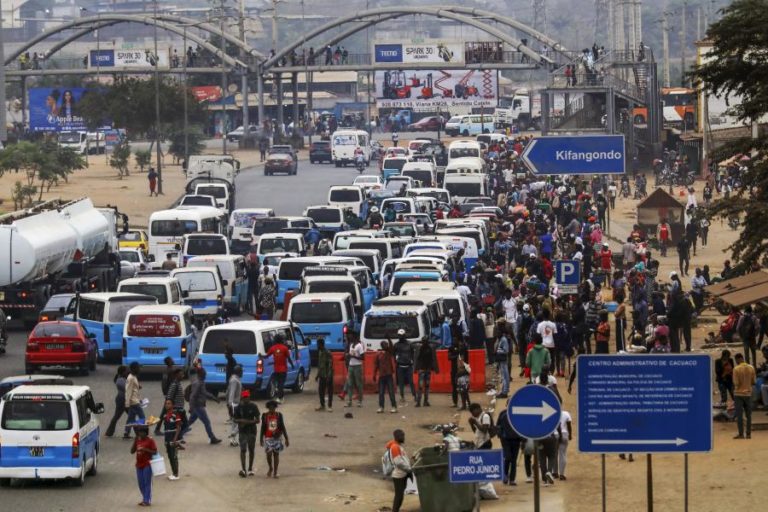 Conselho da República de Angola pede à população para manter postura cívica e ordeira