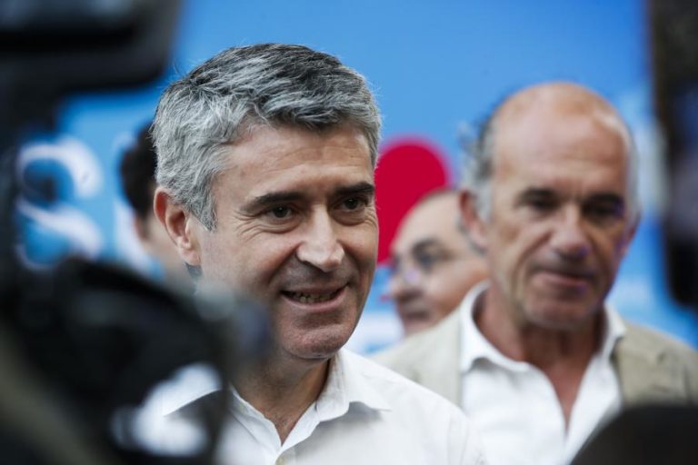 José Luís Carneiro diz que “é incompreensível” fusão da FCT sem diálogo prévio