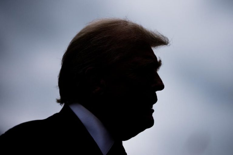 Trump aumenta taxas à Índia por comprar petróleo russo