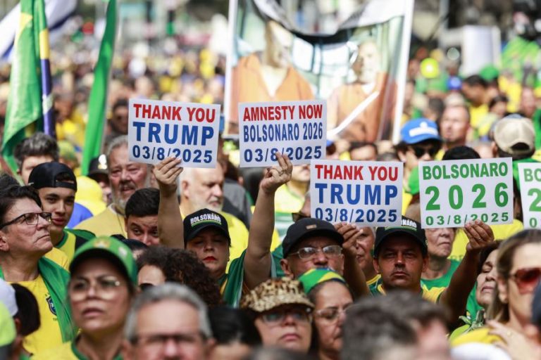 EUA criticam prisão domiciliaria de Bolsonaro e ameaçam responsabilizar envolvidos
