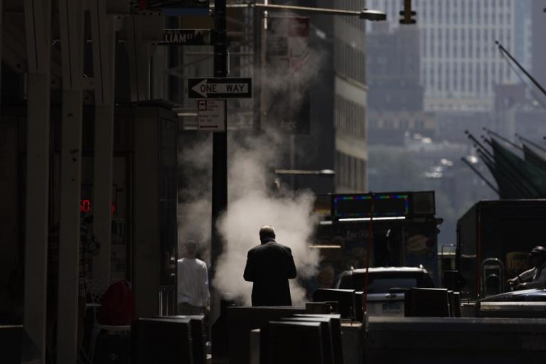 Wall Street negoceia em baixa no início da sessão