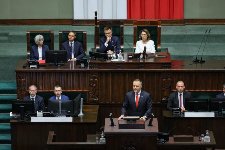 Historiador nacionalista é o novo Presidente da Polónia