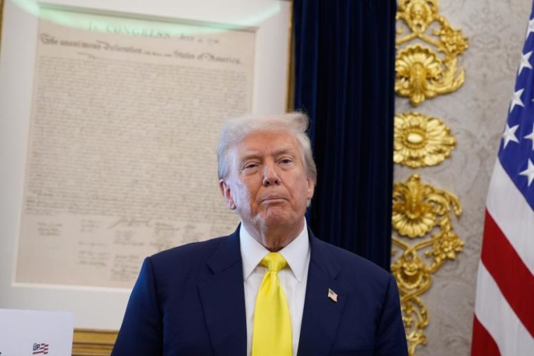 Trump aceita reunir-se com Putin mesmo sem Zelensky