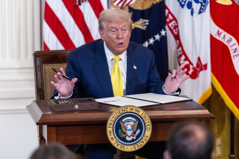 Donald Trump apela à demissão “imediata” de CEO da Intel
