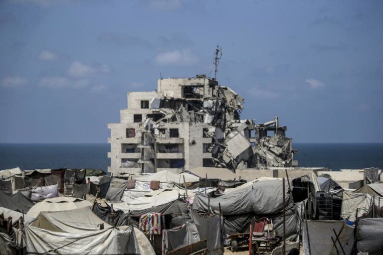 Liga Árabe pede fim de venda de armas a Israel e processos por crimes de guerra