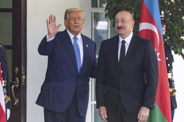 Trump afirma que Arménia e Azerbaijão comprometem-se a cessar hostilidades
