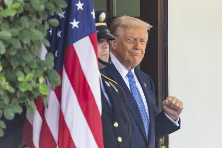 Trump sugere “trocas de território” em acordo de paz entre Kiev e Moscovo