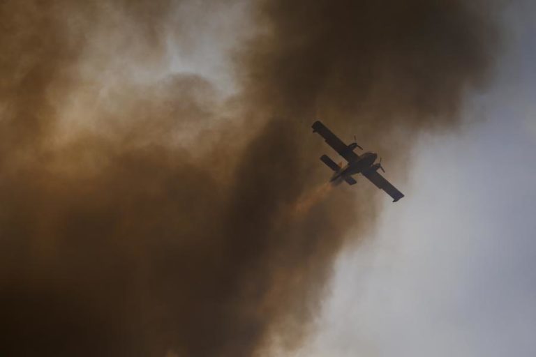 Comissão Europeia já “está a mobilizar” aviões que Portugal pediu