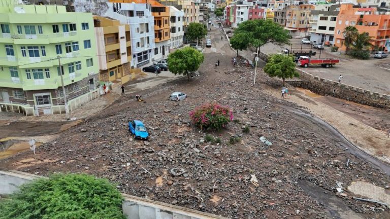 PM cabo-verdiano promete apoio imediato à população afetada pelas cheias
