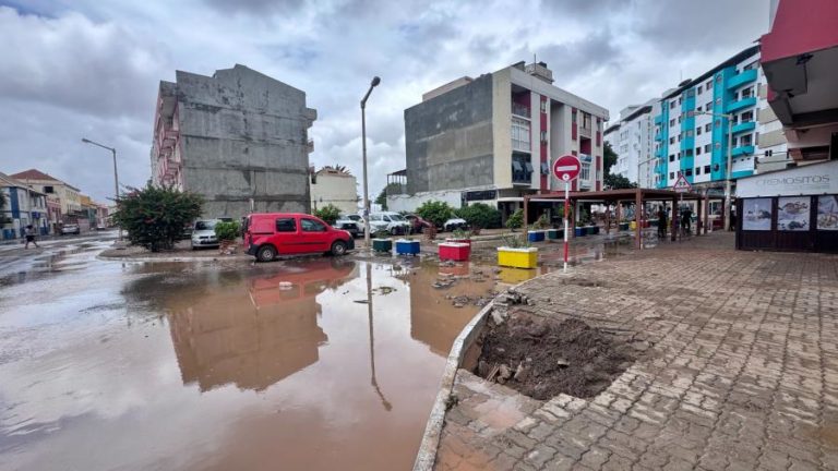 Governo cabo-verdiano declara estado de calamidade em duas ilhas após fortes chuvas