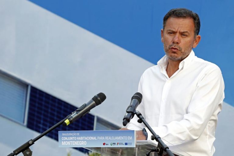 Montenegro diz compreender indignação de quem vive drama dos fogos