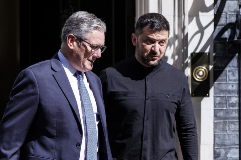 Líderes do Reino Unido, Itália e Finlândia juntam-se a Zelensky em encontro com Trump