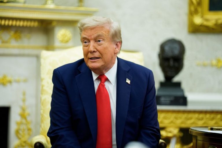 Trump interrompeu encontro com líderes europeus para falar com Putin