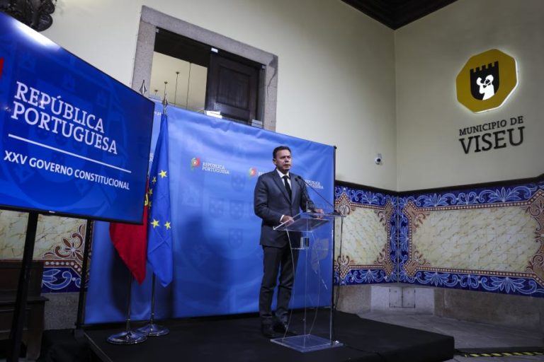 Montenegro admite necessidade de reflexão sobre sistema de Proteção Civil