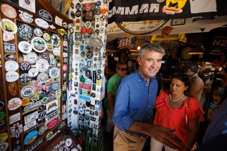 Líder do PS satisfeito com posição do PSD sobre comissão técnica independente