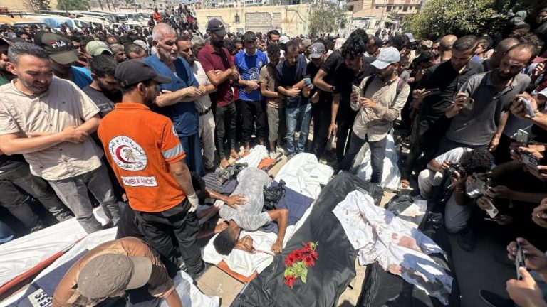 Portugal condena ataque israelita “inqualificável” a hospital em Gaza