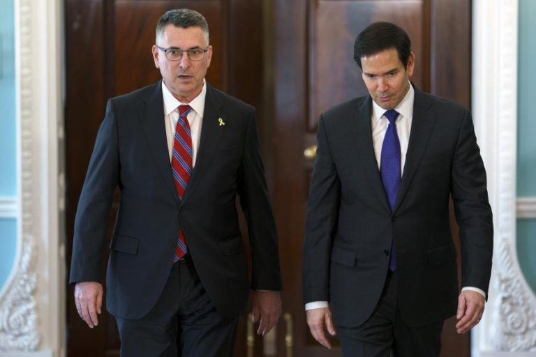 Estados Unidos garantem “compromisso inabalável” com segurança de Israel