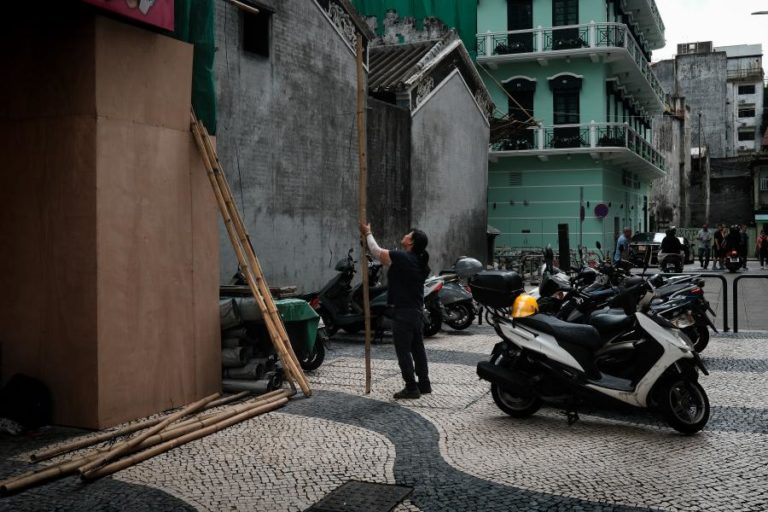 O bambu fez Macau e nem na modernidade o metal se vai impor